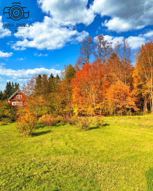 Kuusalu Village - Estonia (by Anna Jewels @earthpeek)) www.instagram.com/earthpeek/