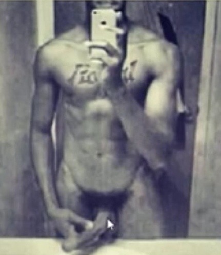 manuponman:  Well damn! baenonymous:  roc royal 