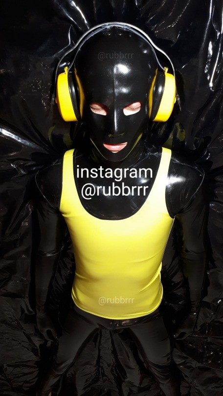 rubbrrr: More fotos in instagram: @rubbrrr  Rubber specimen being converted into a shiny obedient drone