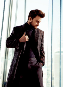 dehaanradcliffe:  Daniel Radcliffe photographed