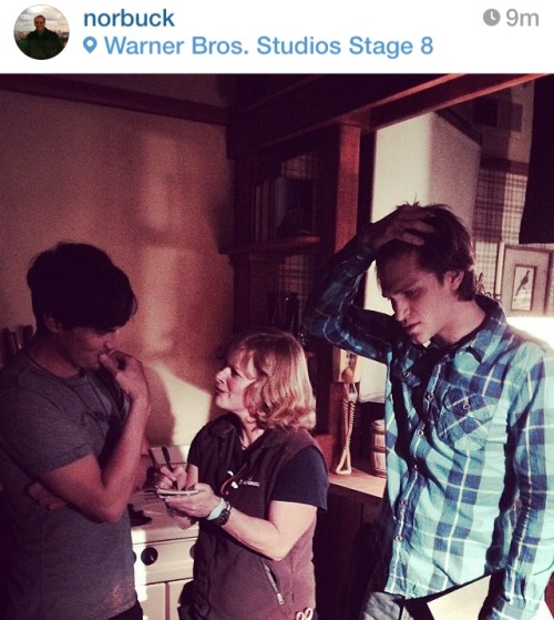prettylittlesecrethints:  Tyler Blackburn and Keegan Allen are both on the PLL set right now!