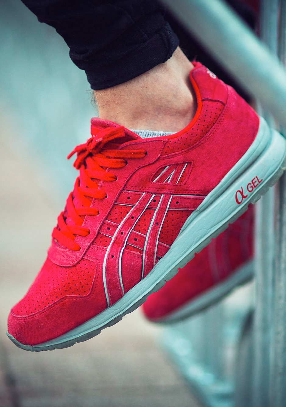 asics super red