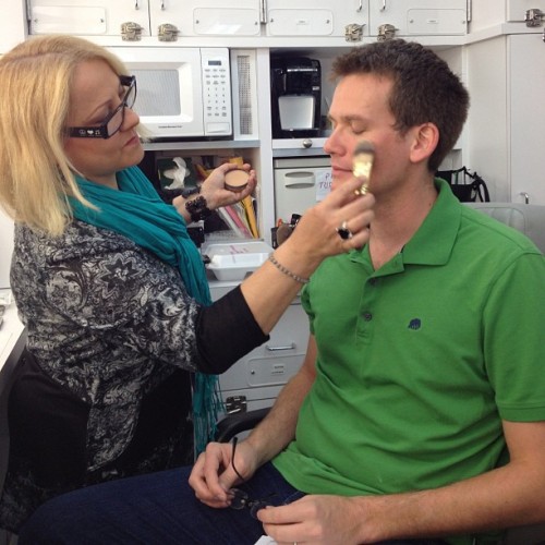 effyeahnerdfighters: fishingboatproceeds: Getting makeup. For ACTING. #tfiosmovie Eeeeee!