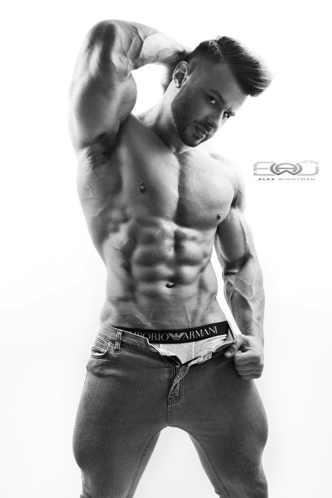 jivvii:  Matt Powell