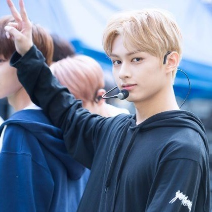 XXX mingyoose:  wen junhui9/?? bias mbs: jun photo