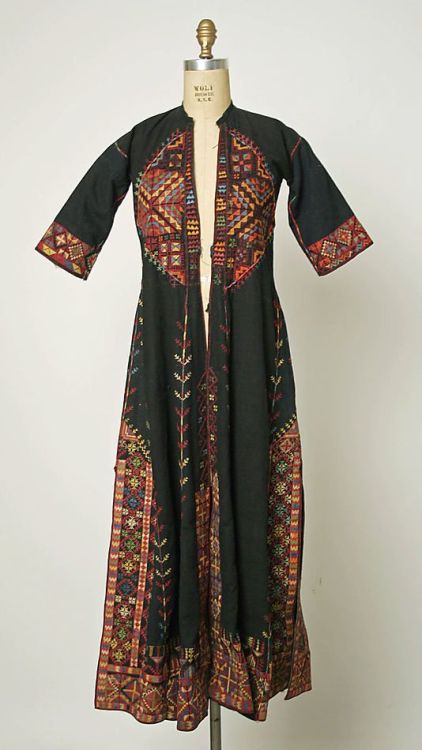 Robe, 1875-1939, Middle Eastern Bedouin, linen