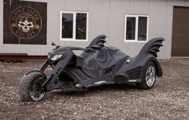 tool13:  uggly:  Bat Cycle by Game Over Cycles  I need this!