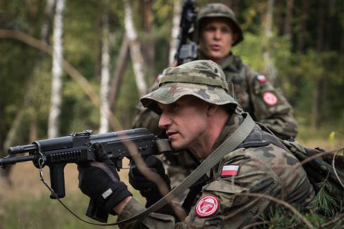 Porn militaryarmament:  Polish Paratroopers from photos