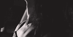 mystical-experiences:  aslongasyoubreathbaby:  Neck Kiss. (mm)   mmmmmmmm nice 