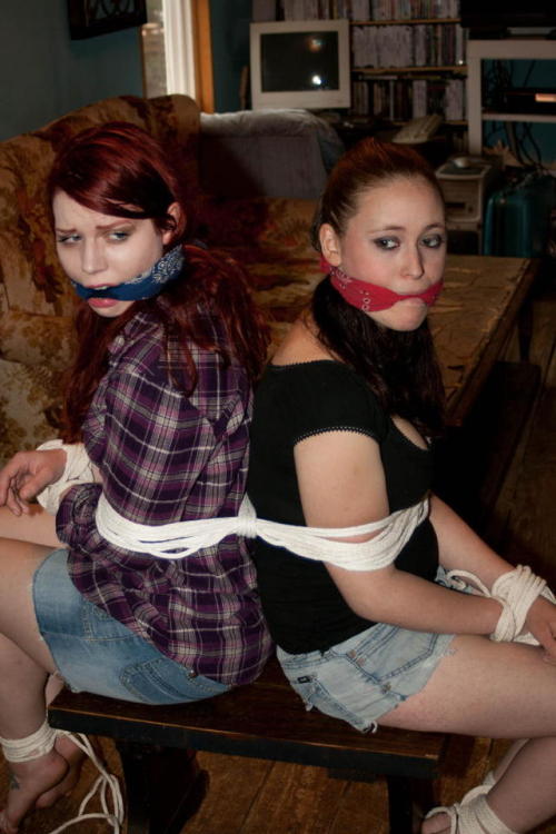mmpphhmmpphh:Bandanna cleave gagged
