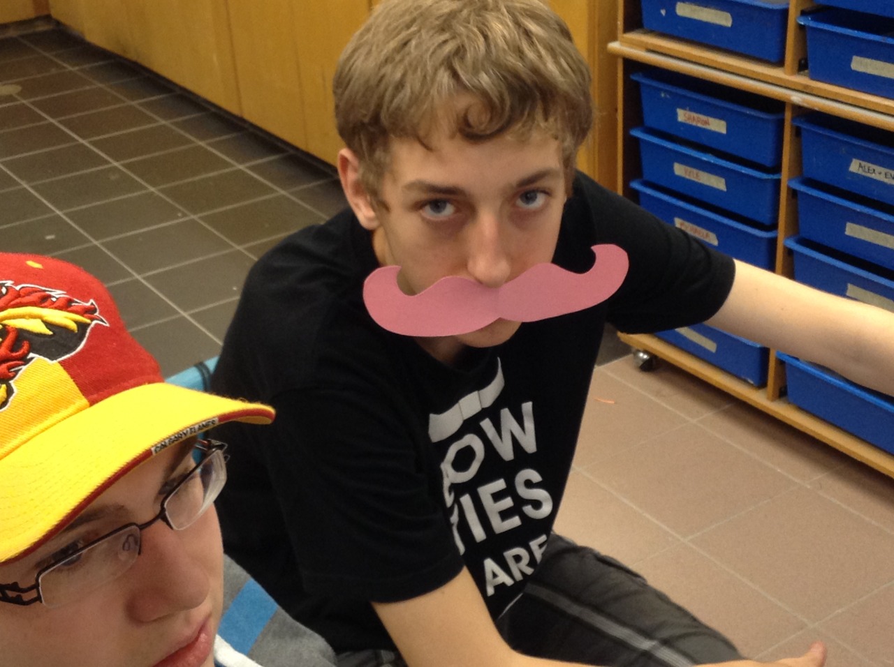 hordika-toalittleboehn:  So,me and my buddy started cutting out pink paper warfstaches,and