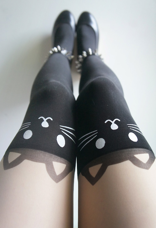 girlimg-legs:  www.girlimg.com/photo/e1f27b7bd4efa0c884239bd65d033b1a 