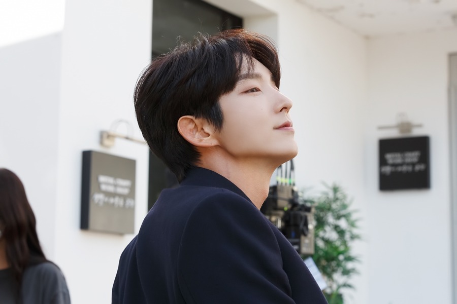 All About Joon Gi Lee Joon Gi S Post Flower Of Evil Interview