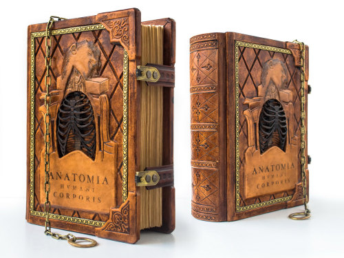 wordsnquotes:  The Medieval Art Of Bookmaking Reclaims Its Place In Modern Craft aLexLibris is an online shop which crafts medieval style leather journal. These designers have inherited the practice of bookmaking, passed on from generations, and with