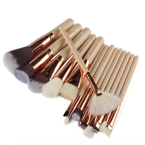 cnbluefan:  ✿ Professional  Makeup Brushes ✿ Left   ✿✿  Right  Left   ✿✿  Right  Left   ✿✿  Right  Left   ✿✿  Right  Left   ✿✿  Right 15% OFF Discount Code Crystal15,it can be used 3 times!!✧Your first order can get