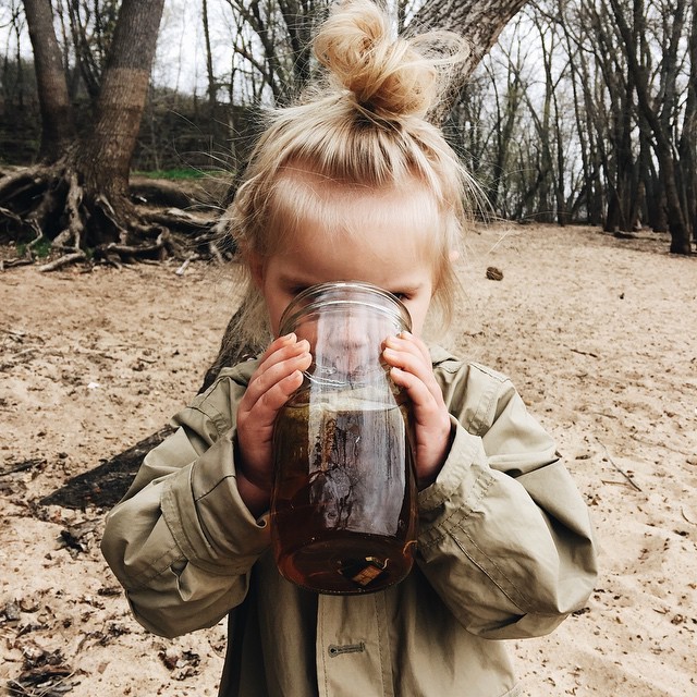 coverme-upp:  johnnaholmgren:  Crushing that cold with a jar full of chamomile and