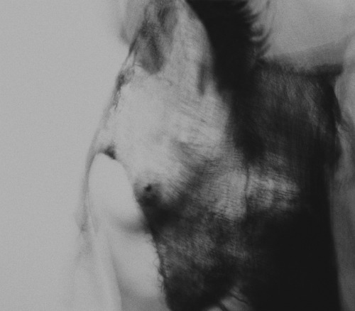 vivipiuomeno1:  Rebecca Cairns ph. - Ghosts series
