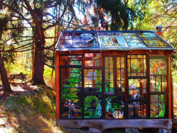 mymodernmet:Stained Glass Cabin Offers Colorful Oasis Hidden in the Woods