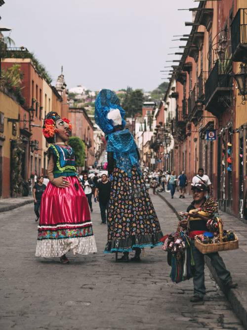 Exploring the streets of San Miguel de Allende 