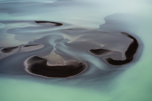 itscolossal: Abstract Patterns Emerge from Iceland’s Colorful Topography in Aerial Photographs