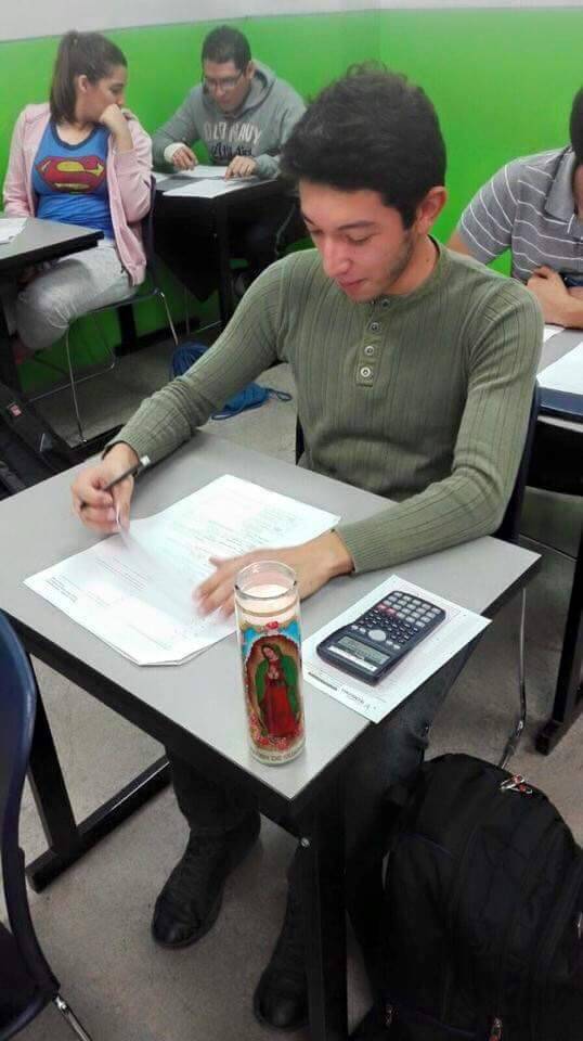 horchatahoe:  tekila-lips:  Mexicans taking thier finals :D  me tomorrow 