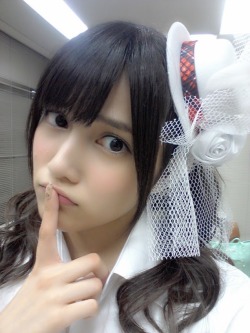 akibeya:  入山杏奈 - Google - おはようございます(⌒-⌒)