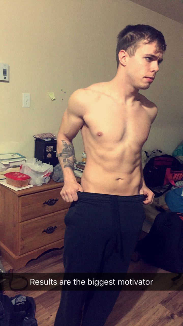 hotfamousmen:  Evan BlakeD