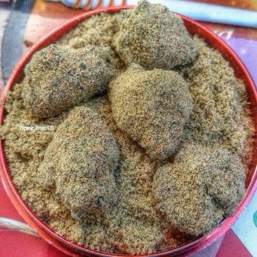 reddlr-trees:Kief coated nugs, straight [10] every time