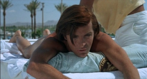 runninouttasleeve:  ‘Where It’s At’, the 1969 movie best known for the scene where Robert Drivas gets a nude massage on the rooftop of Caesars Palace 