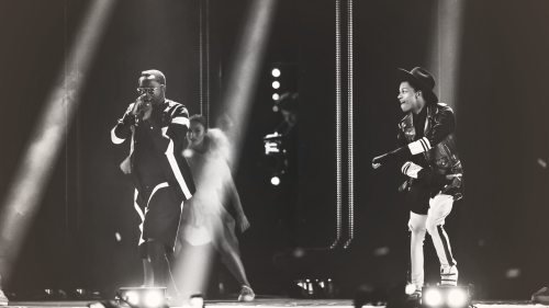 will.i.am and cody wise performing at bbc music awards.
