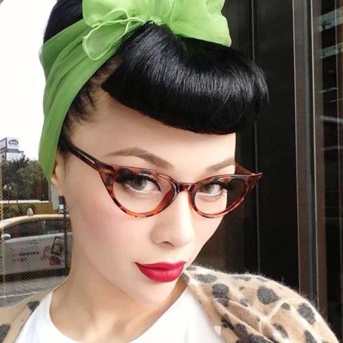 Alternative Pinups