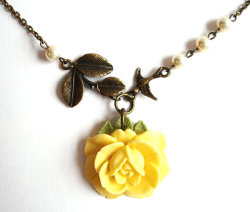 wickedclothes:  Yellow Rose Necklace This