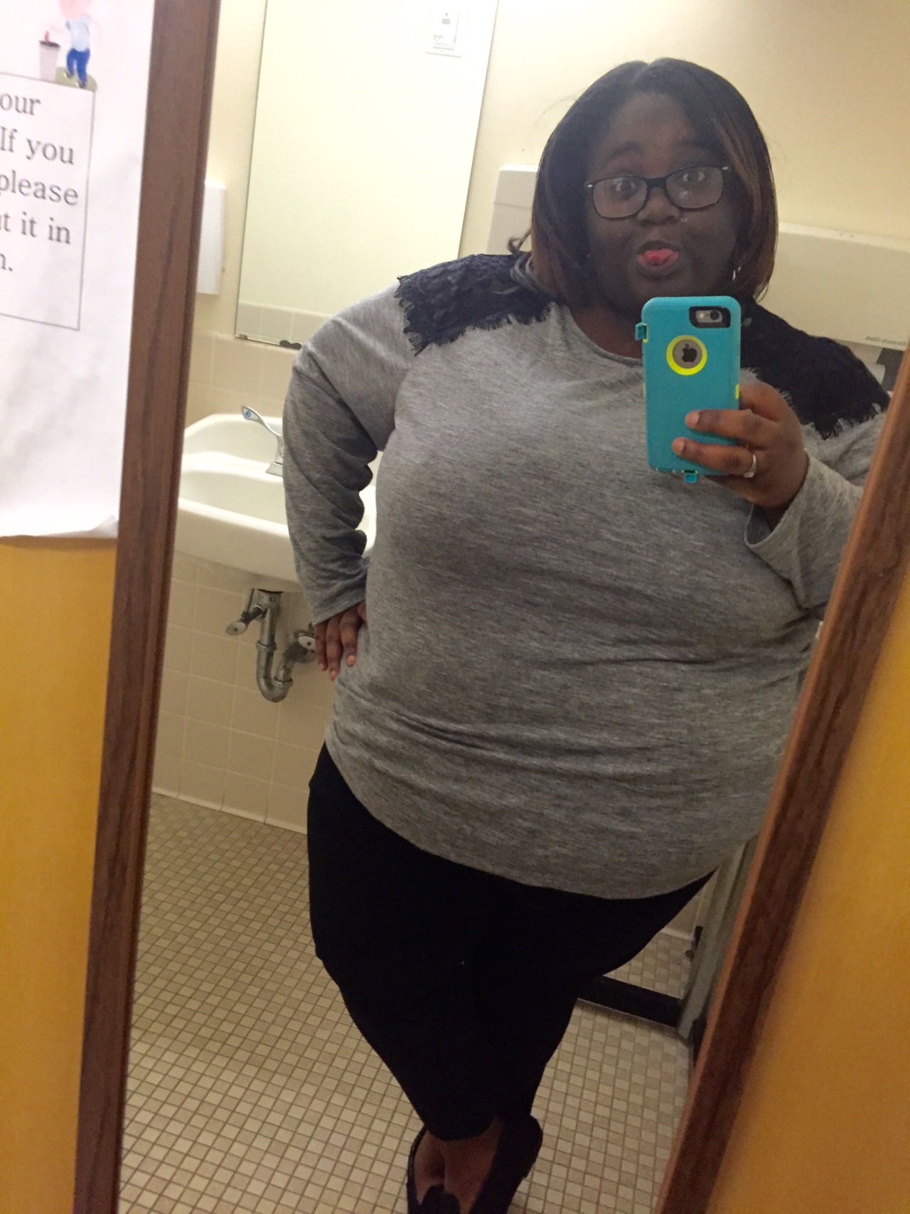 legendaryboobs:  I remember when I wouldn’t even take full body pics..it was programmed