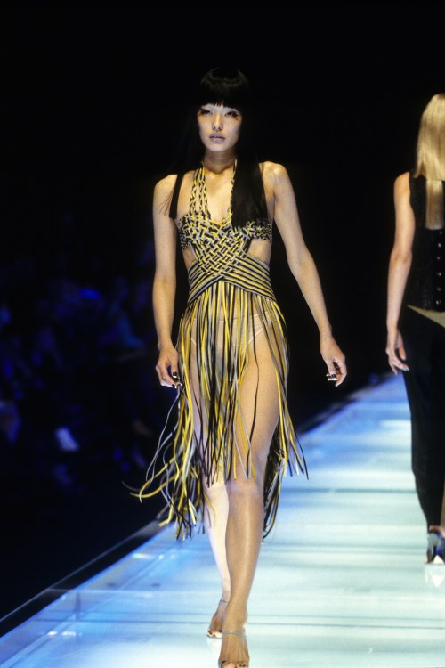 couture-heaux: Alexander McQueen Spring 1998 RTW