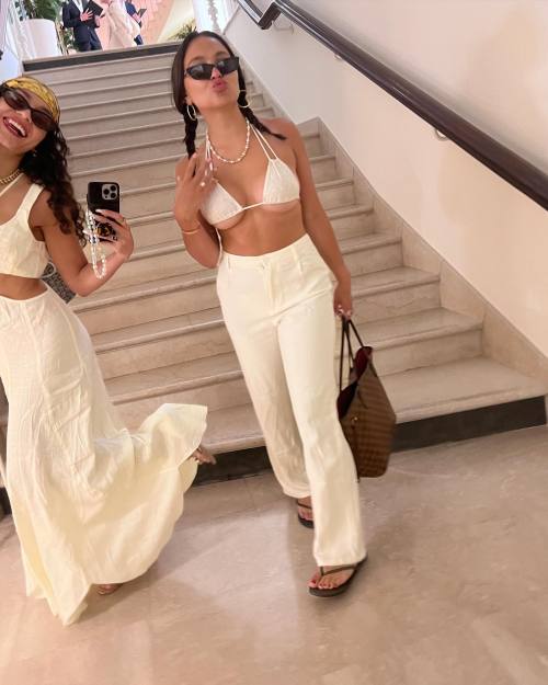 hudgenssource: vanessahudgens: Twins ✨ @stellahudgens