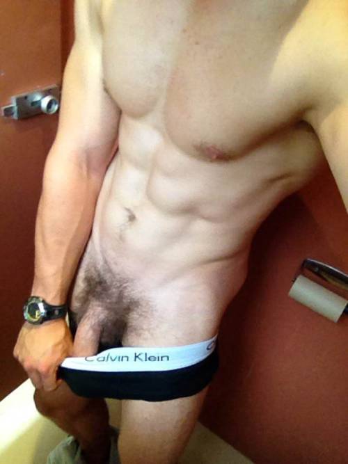 XXX guys-xposed:  I ♥ his blue eyes        photo