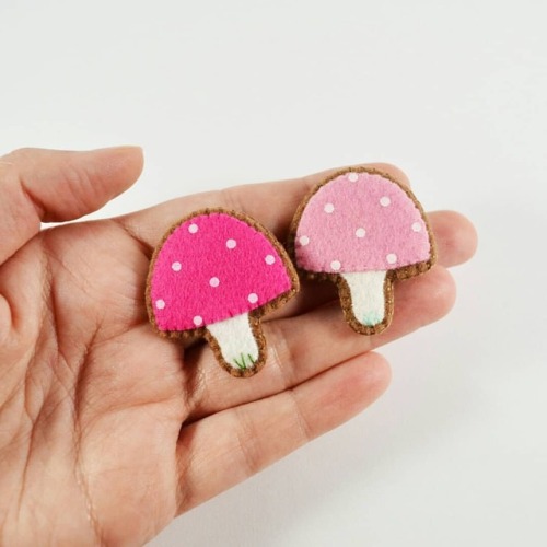 fairy tale mushrooms...#feltbrooch #handmadelove #etsyartist #etsylove #etsymade #etsy #handcrafted 