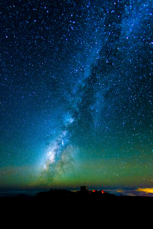 earthlycreations:  Offering at Haleakala - Photographer 