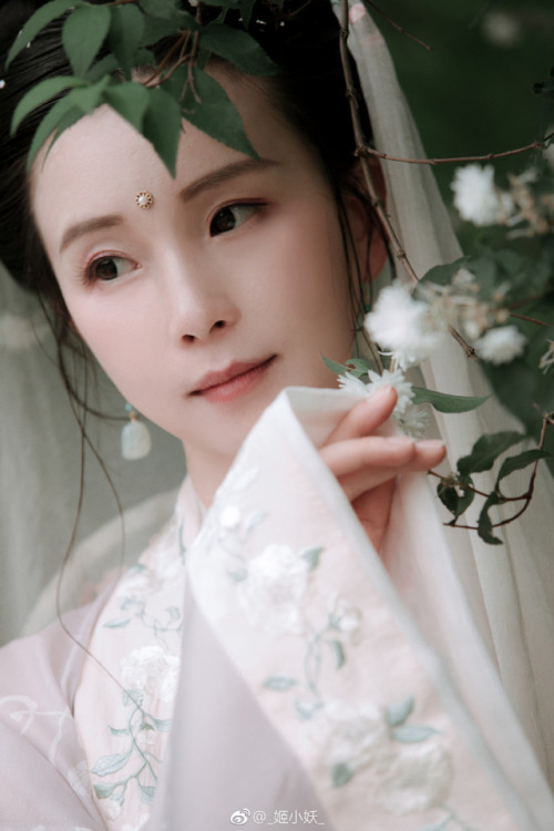 yansanniang:@_姬小妖_Traditional Chinese Hanfu.