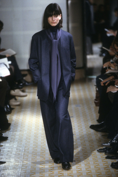 zegalba:Hermès Autumn/Winter 2001                                 Designed By: Martin