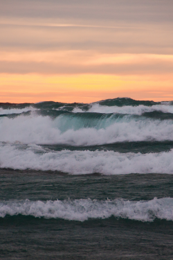 expressions-of-nature:  Breakers : Karen Ramsdale