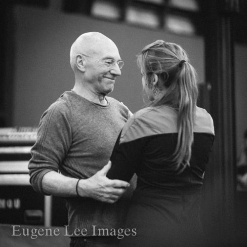 solidjakeda: lemonsweetie: Let me tell you a thing, about an amazing man named Patrick Stewart I 