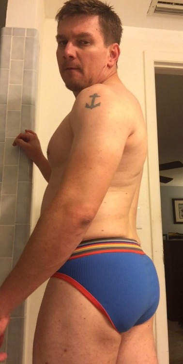 tank-gabe:  tank-gabe: Inching my way back to 185 lbs Best purchase from this past year  Perfect in 
