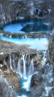 travelgurus:    Plitvice Lake, Croatia    Travel Gurus - Follow for more Nature Photographies!   