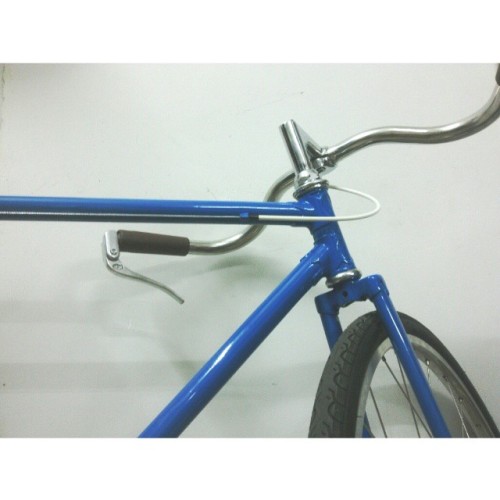 instabicycle:  Via @anhoisaoanhcaotheanh: E ý đã xong hihi Bách nghệ, bách gừng #bicyclevintage #bic