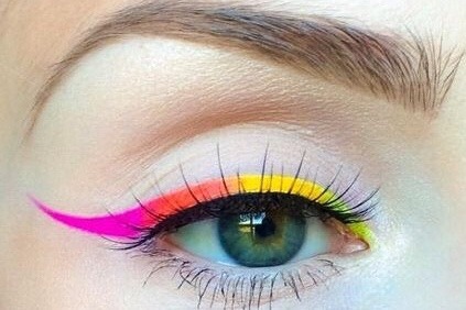 miss-mandy-m: Makeup Mondays:  Neon makeup inspiration from Molly Bee (IG: @beautsoup). 