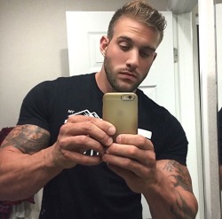 hotfamousmen:    Travis James Tardiff  