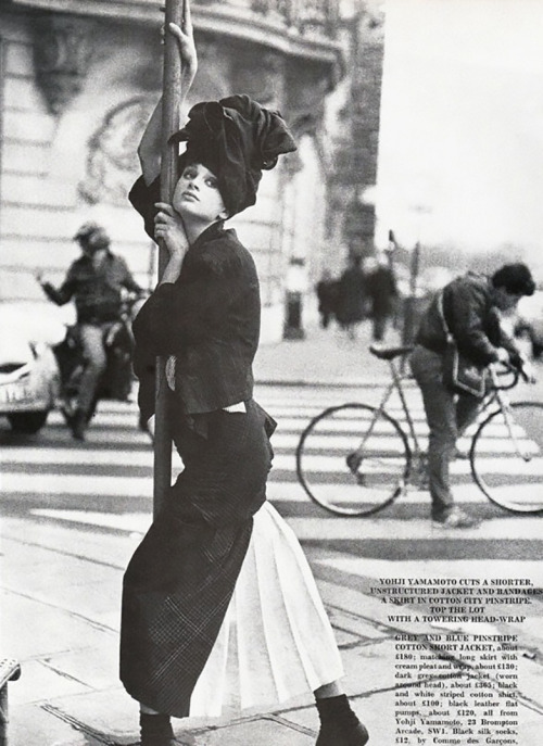 jinxproof:Kristen McMenamy in Yohji Yamamoto, 1985ph. Pamela Hanson