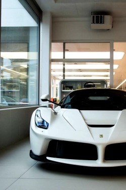 blvck-era:  LaFerrari 