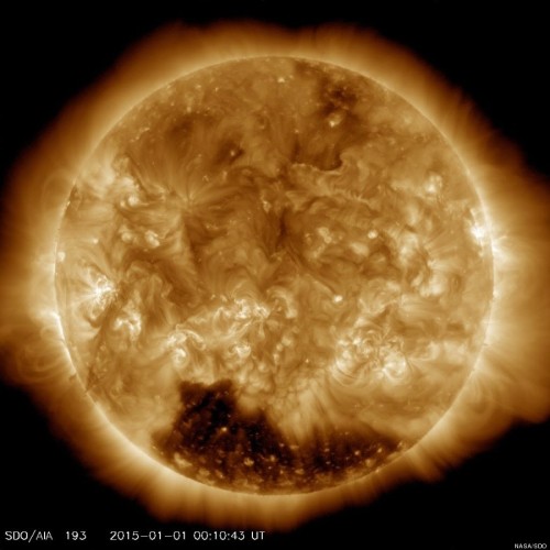 huffingtonpost:  Coronal Hole Spotted On The Sun Is Hundreds Of Times Bigger Than The Earth 